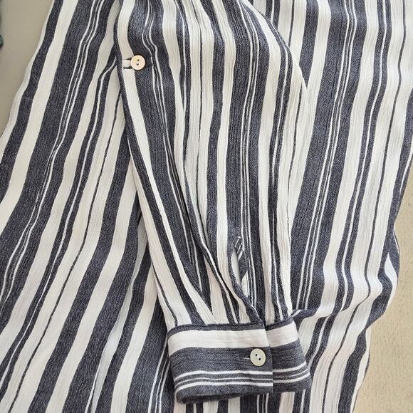 JANE & DELANCY Striped Grey & White Collared Button Down Long Sleeve Size 1X - Picture 4 of 10